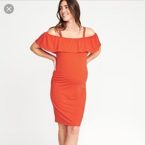 SOLD in bundle🚫Lot of 3 Maternity dresses